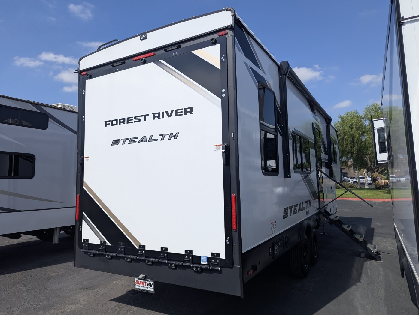 2027 Forest River Stealth 2800 - Image 8