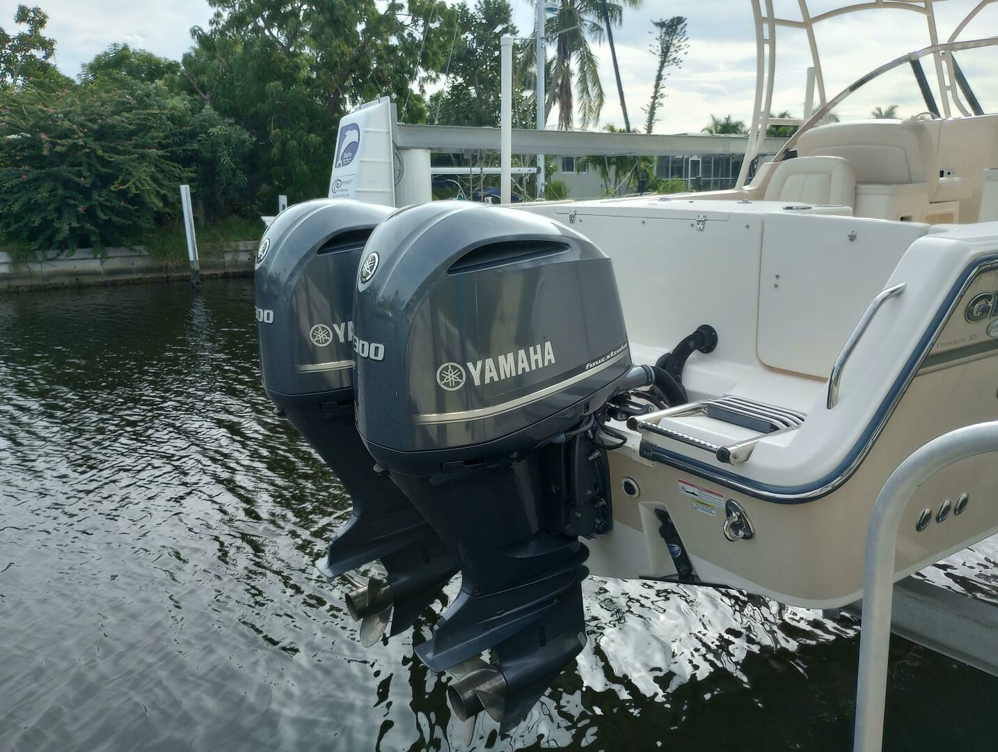 2016 Grady-White Freedom 307 - Image 2