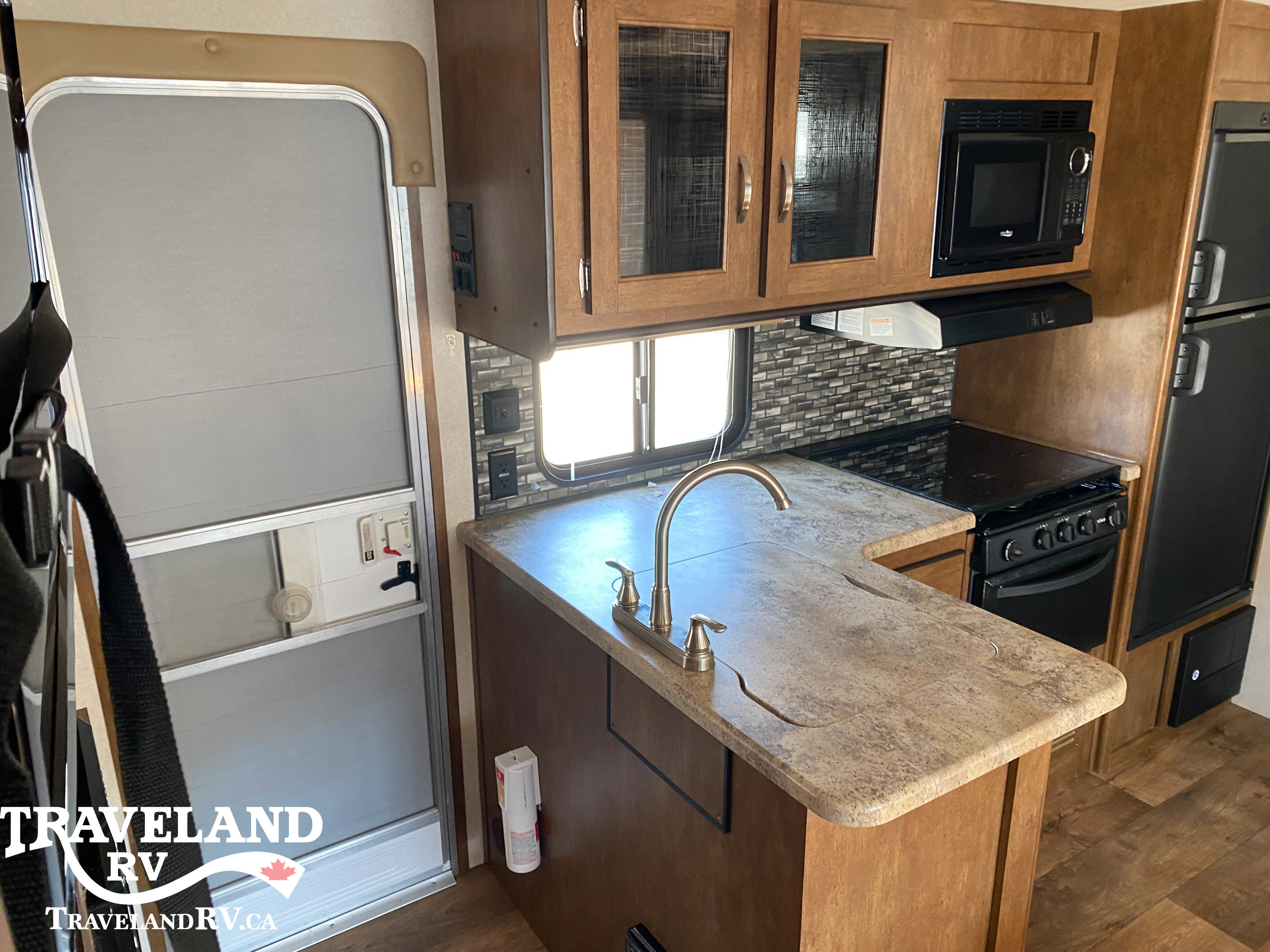 2018 Forest River Salem Cruise Lite Northwest Edition 243BHXL - Image 6