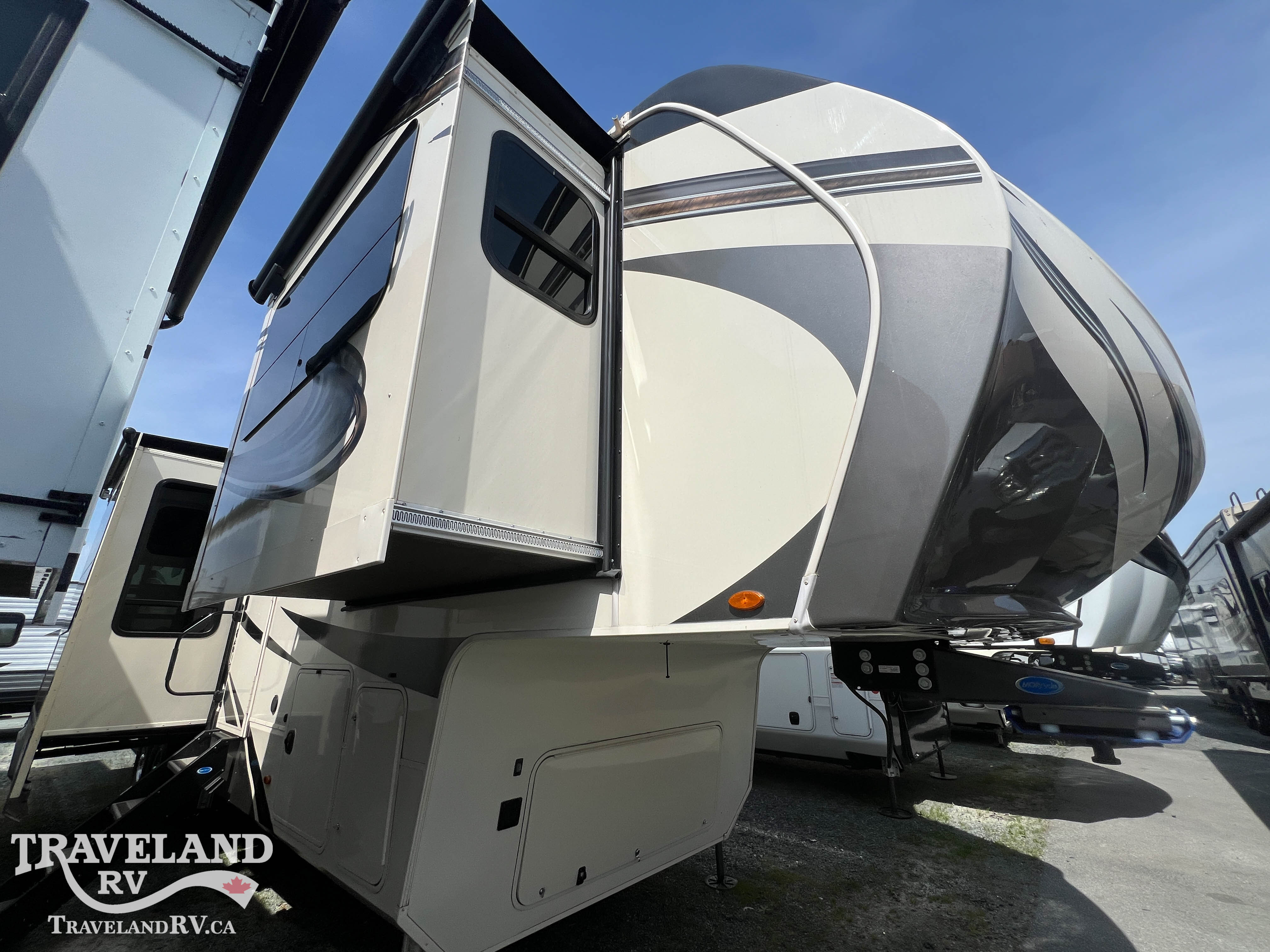 2021 Grand Design Solitude 380FL - Image 1