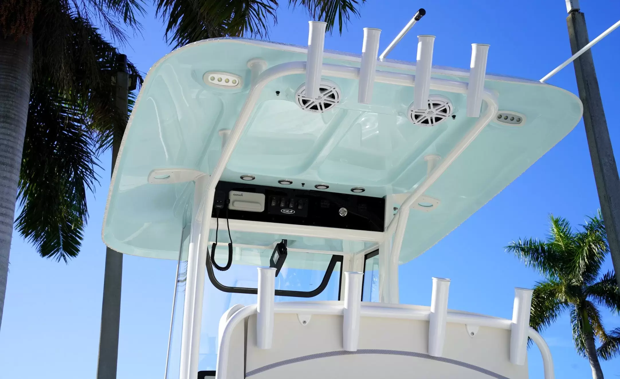 2026 SEA HUNT ULTRA 245SE - Image 3