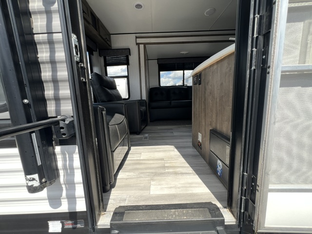 2022 Heartland Pioneer PI RL 250 - Image 11