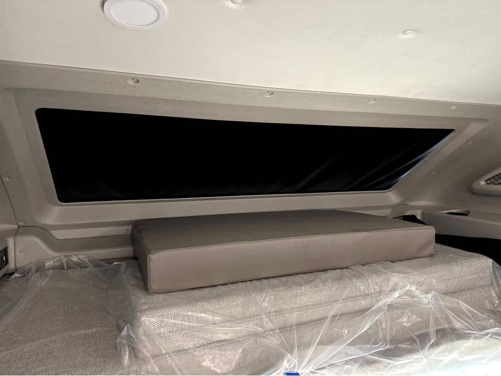 2027 JAYCO GREYHAWK 30Z - Image 21