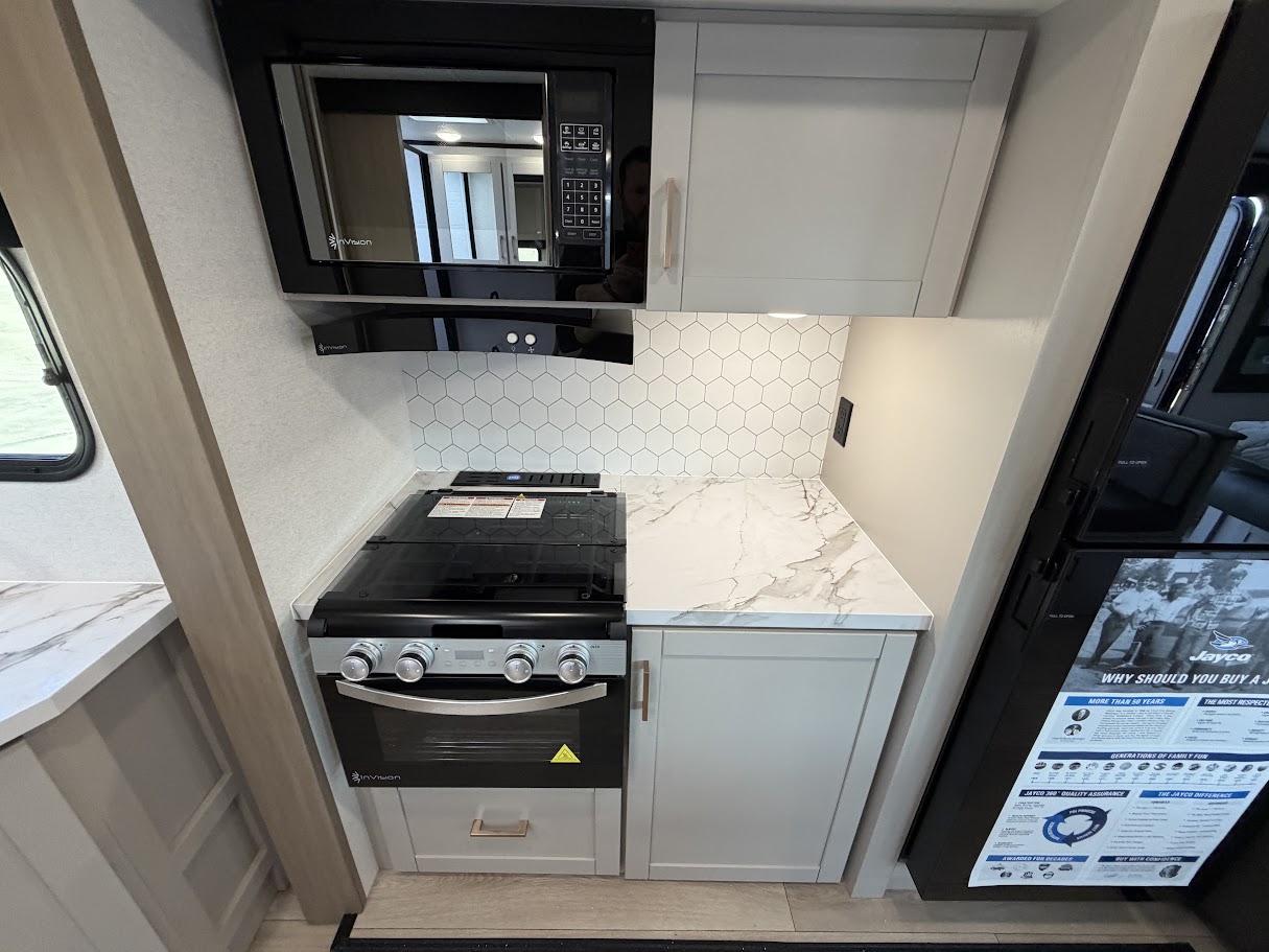 2027 JAYCO JAY FEATHER 21MML - Image 21