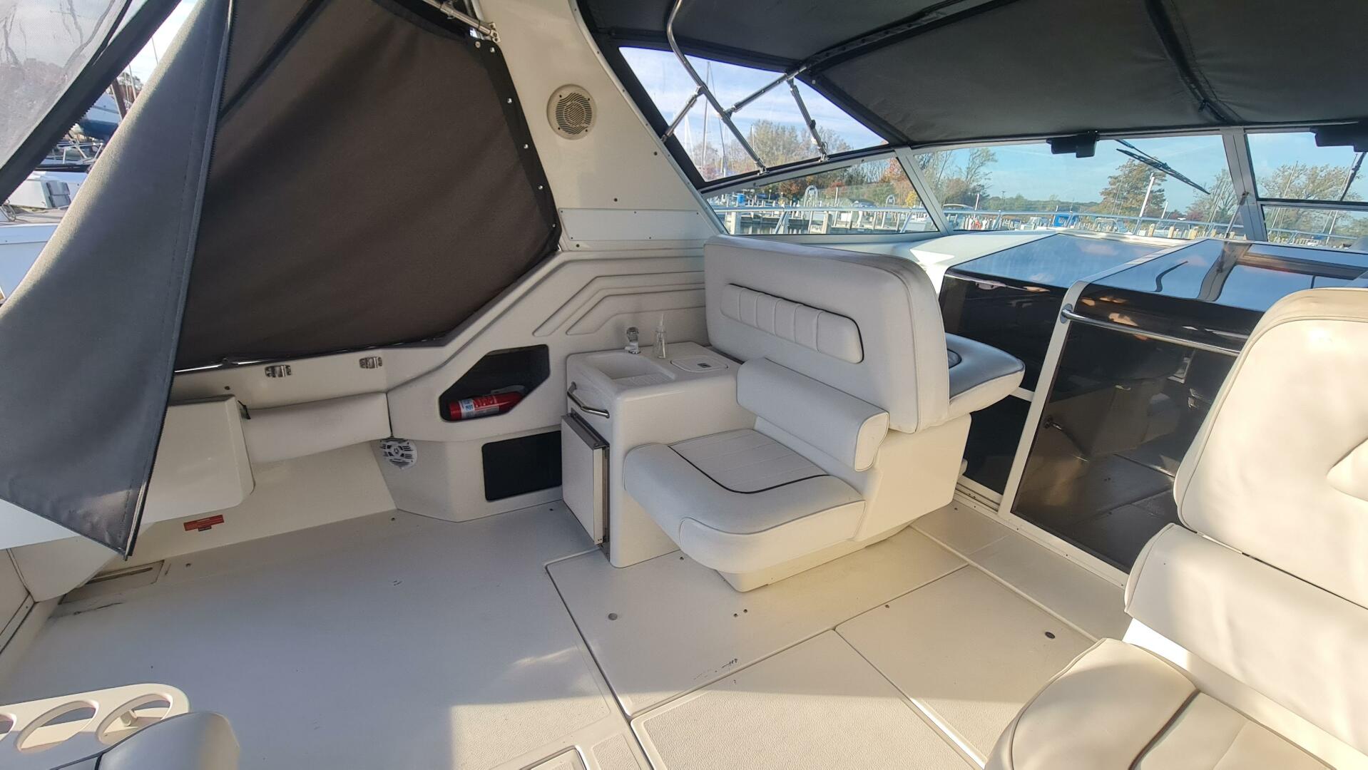 1995 Sea Ray 400 Express - Image 5