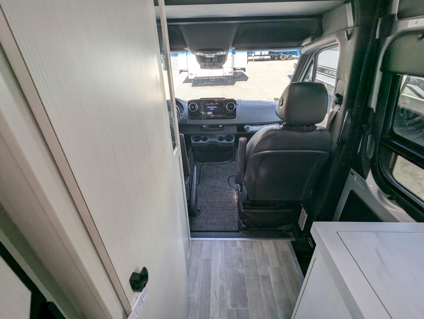 2024 Pleasure-Way Ascent TS - Image 38