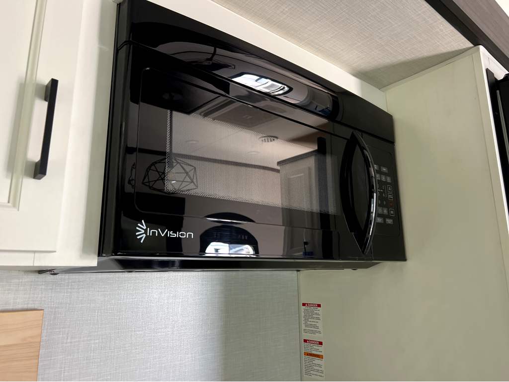 2026 VENTURE RV SPORTTREK 353VIK - Image 16