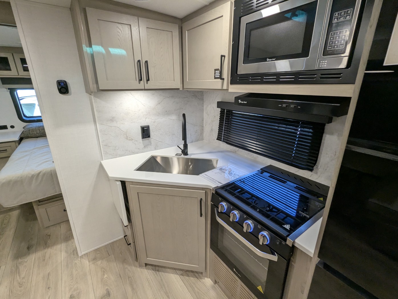 2026 Forest River Rockwood Ultra Lite 2606WS - Image 12