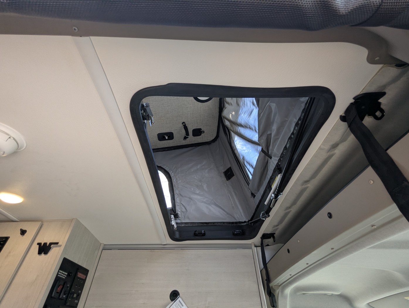 2026 Winnebago Solis 59PX - Pop Top - Image 18
