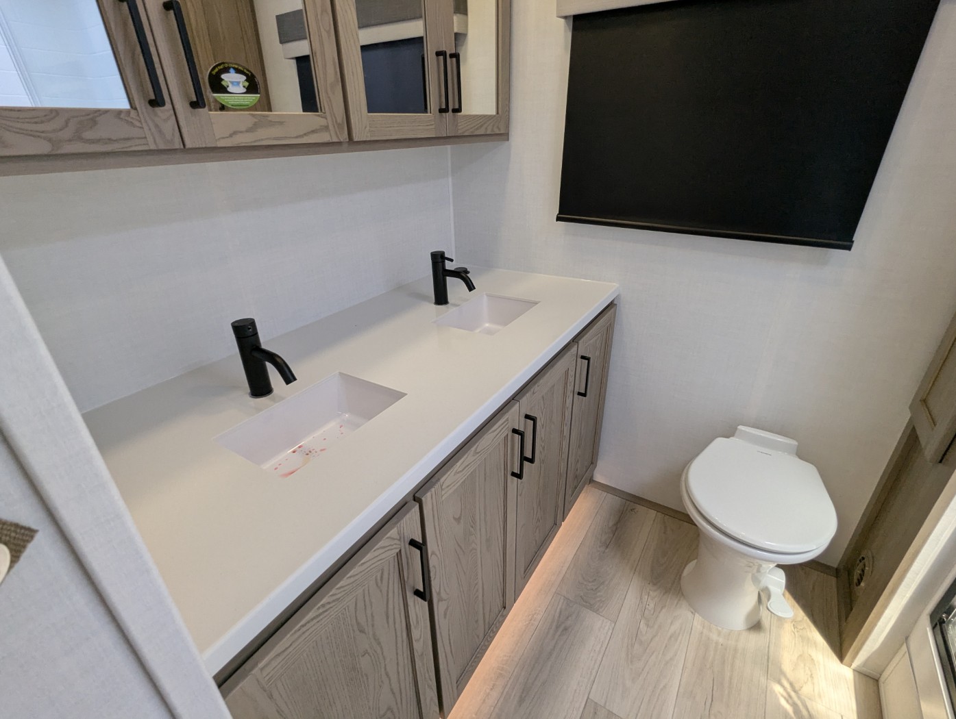 2026 Forest River Rockwood Signature 8263MBR - Image 23