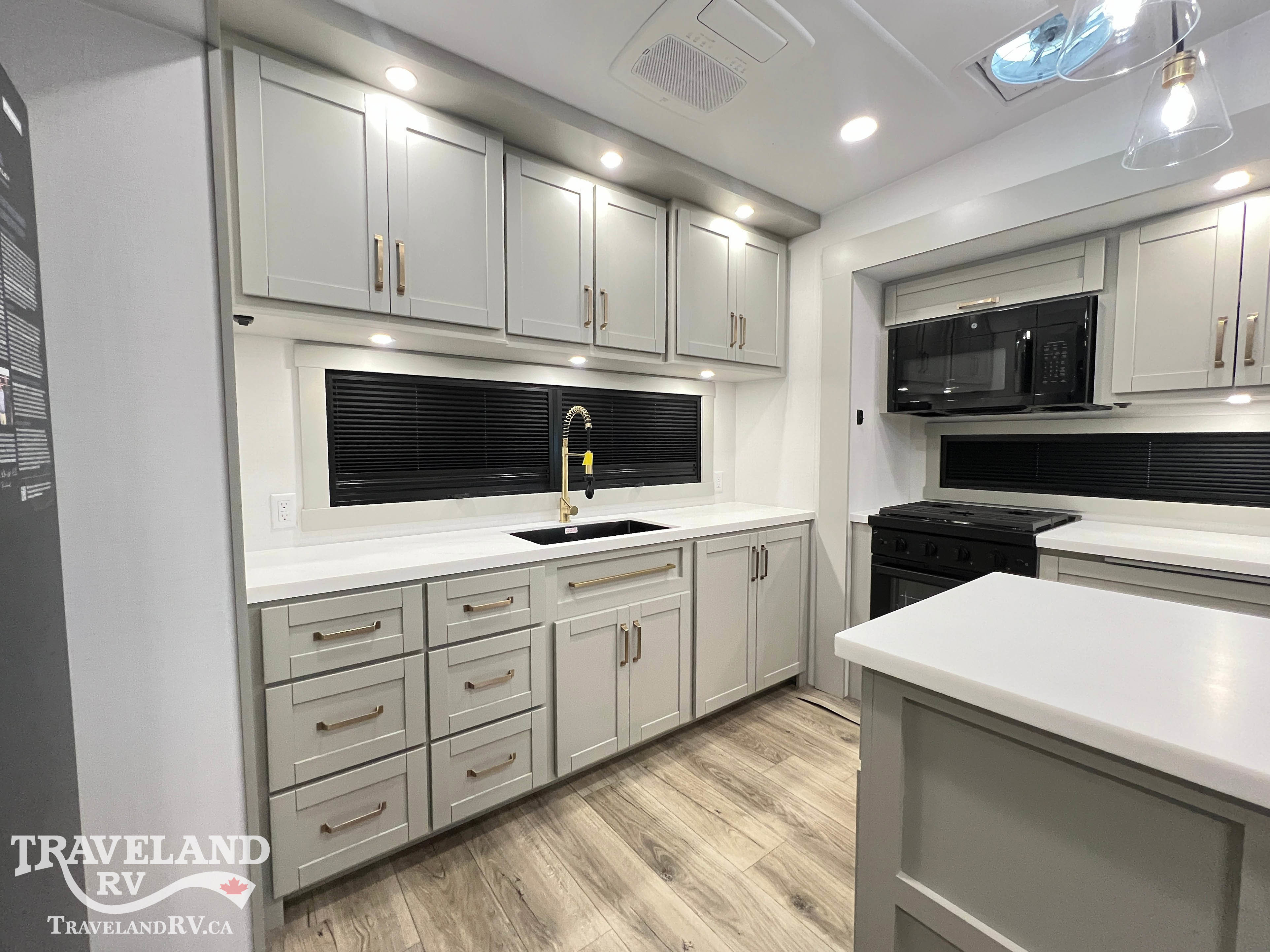 2026 Brinkley RV Model Z 3200 - Image 20