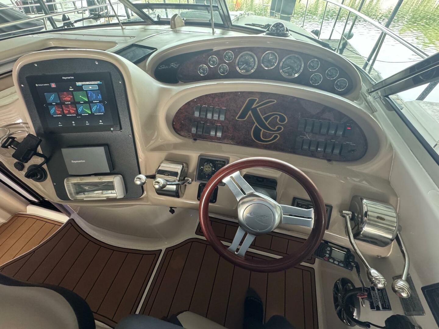 2002 Sea Ray 380 Sundancer - Image 29