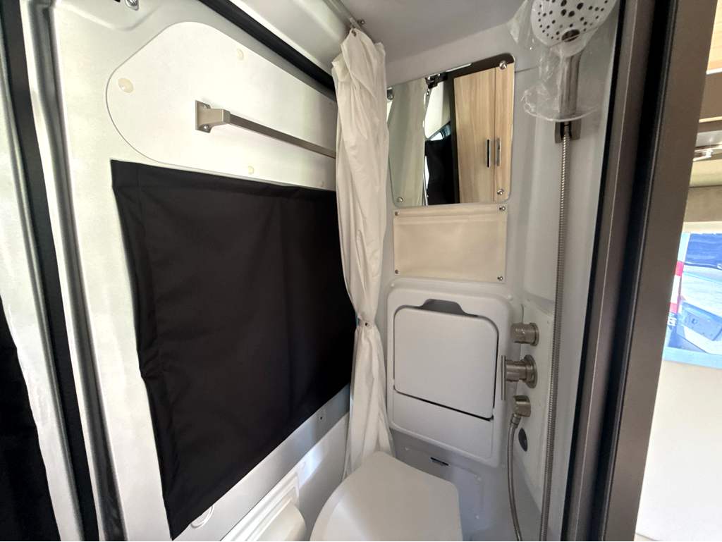 2027 ENTEGRA COACH ETHOS 20T - Image 19