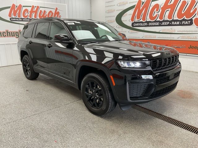 2026 Jeep Grand-Cherokee-L Laredo Altitude 4x4 - Image 3