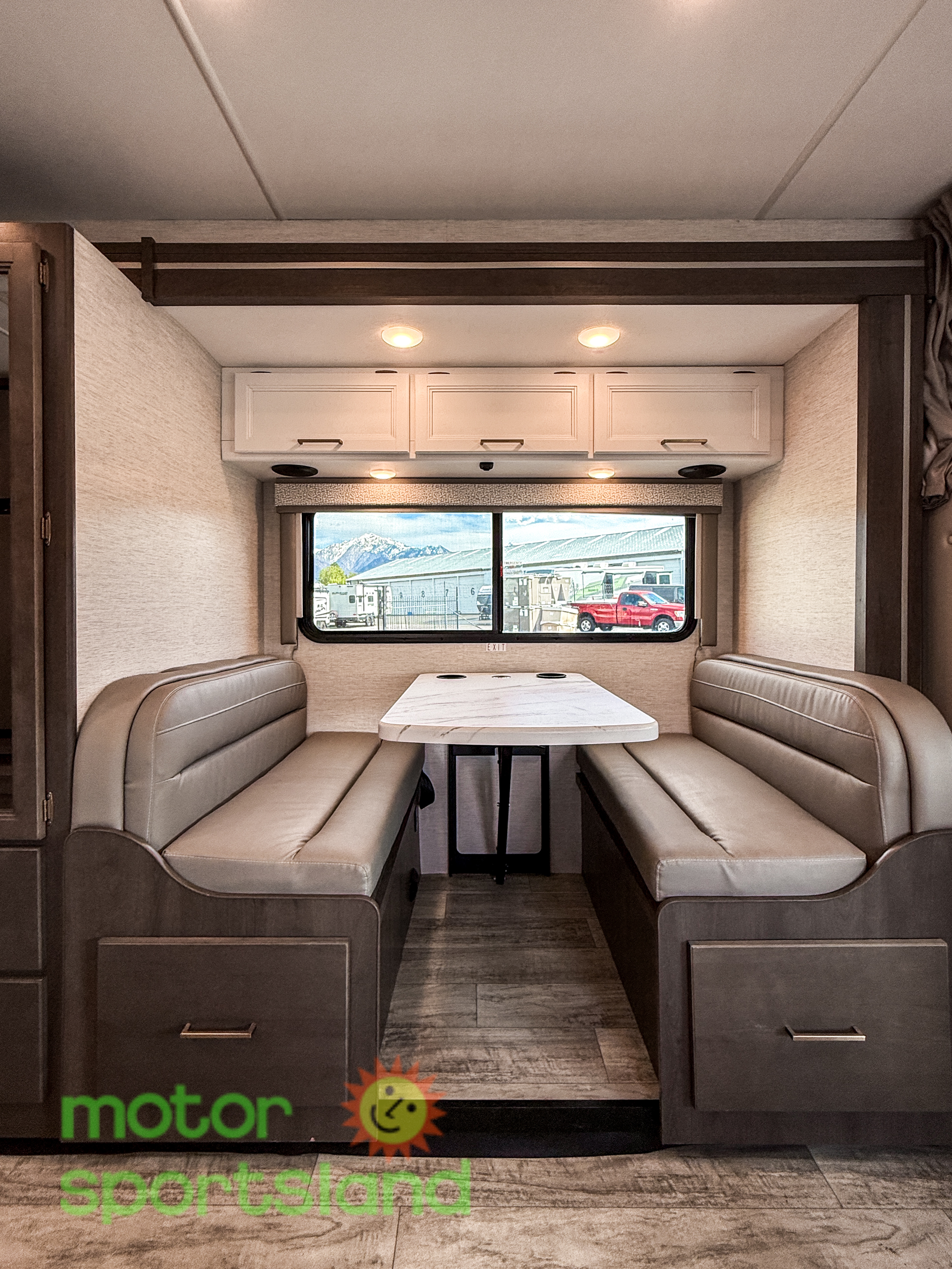 2025 Thor Motor Coach Chateau 27P - Image 51