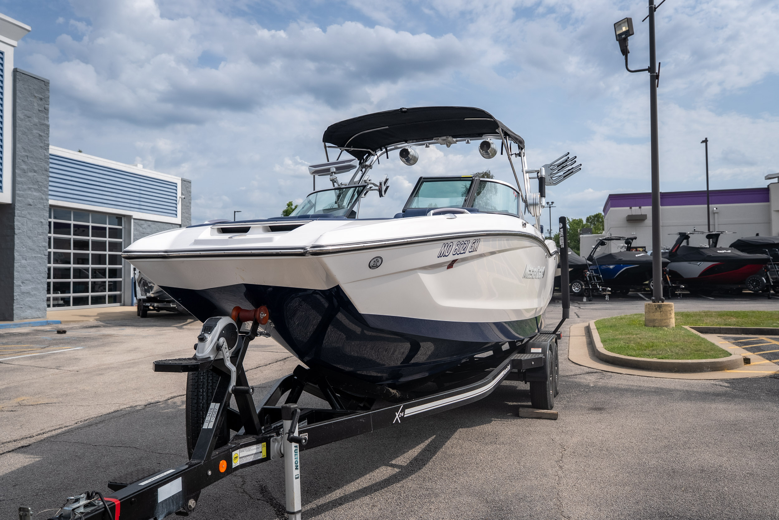 2021 MasterCraft X24 - Image 3