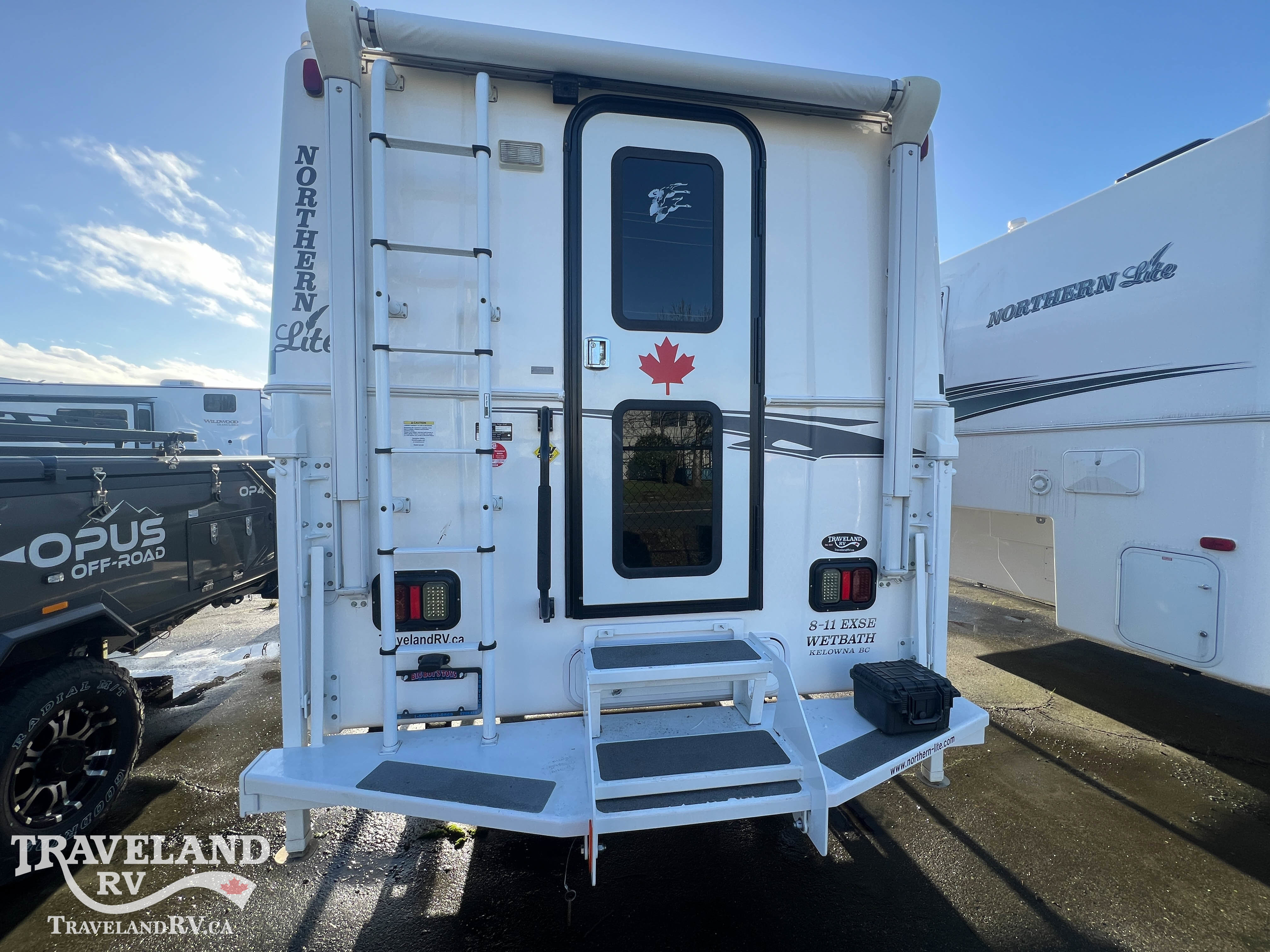 2023 NORTHERN LITE SPECIAL EDITION 8-11EX LE WB - Image 4