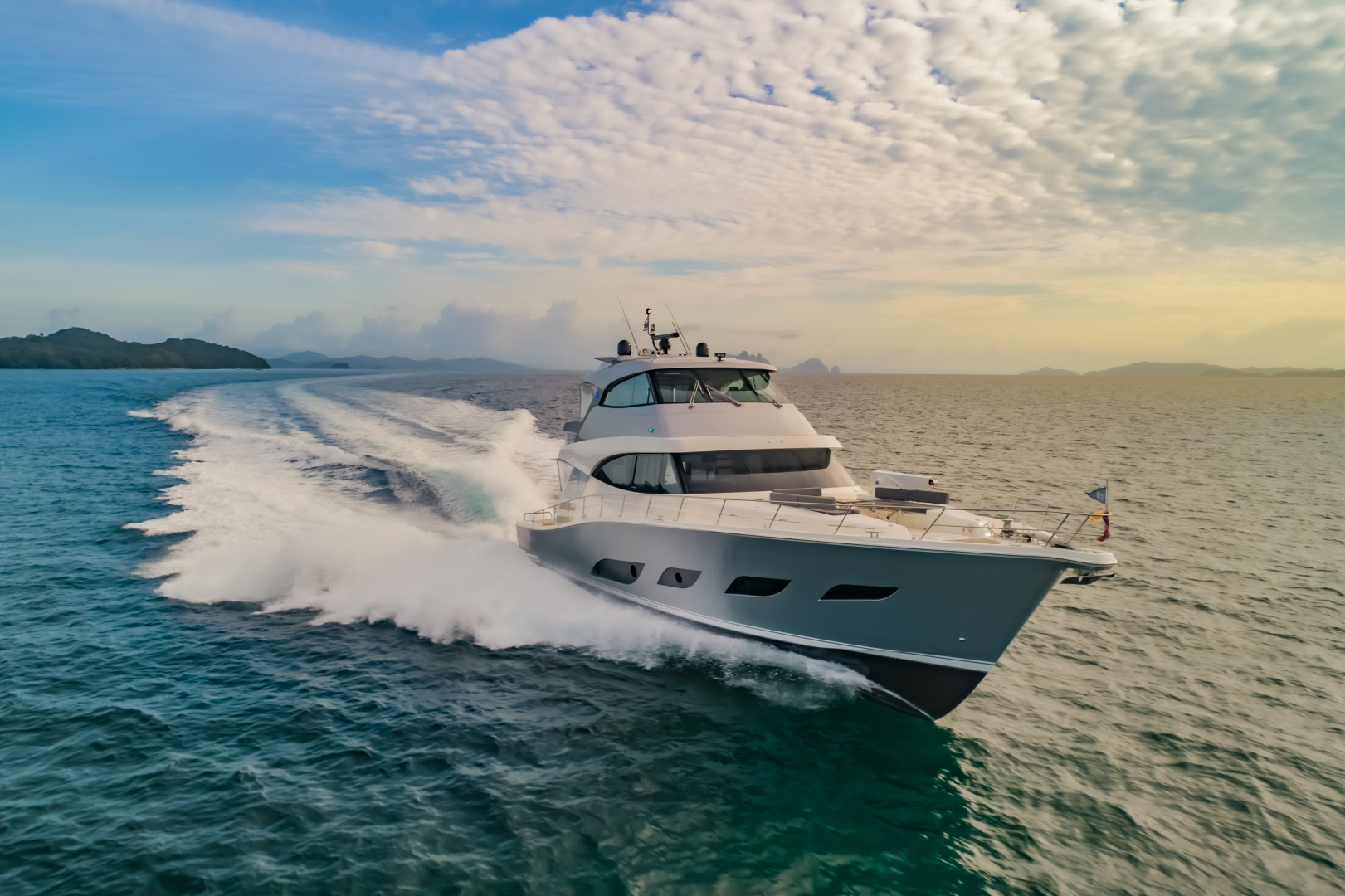 2019 Riviera 68 Sport Motor Yacht - Image 2