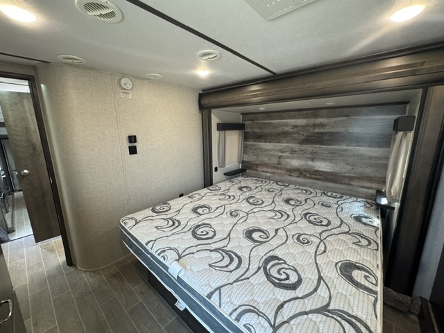 2020 Keystone Montana High Country 321MK - Image 29