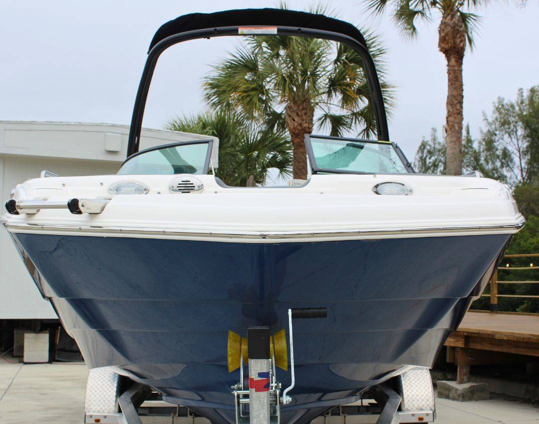 2023 NauticStar 243 DC Deck - Image 5
