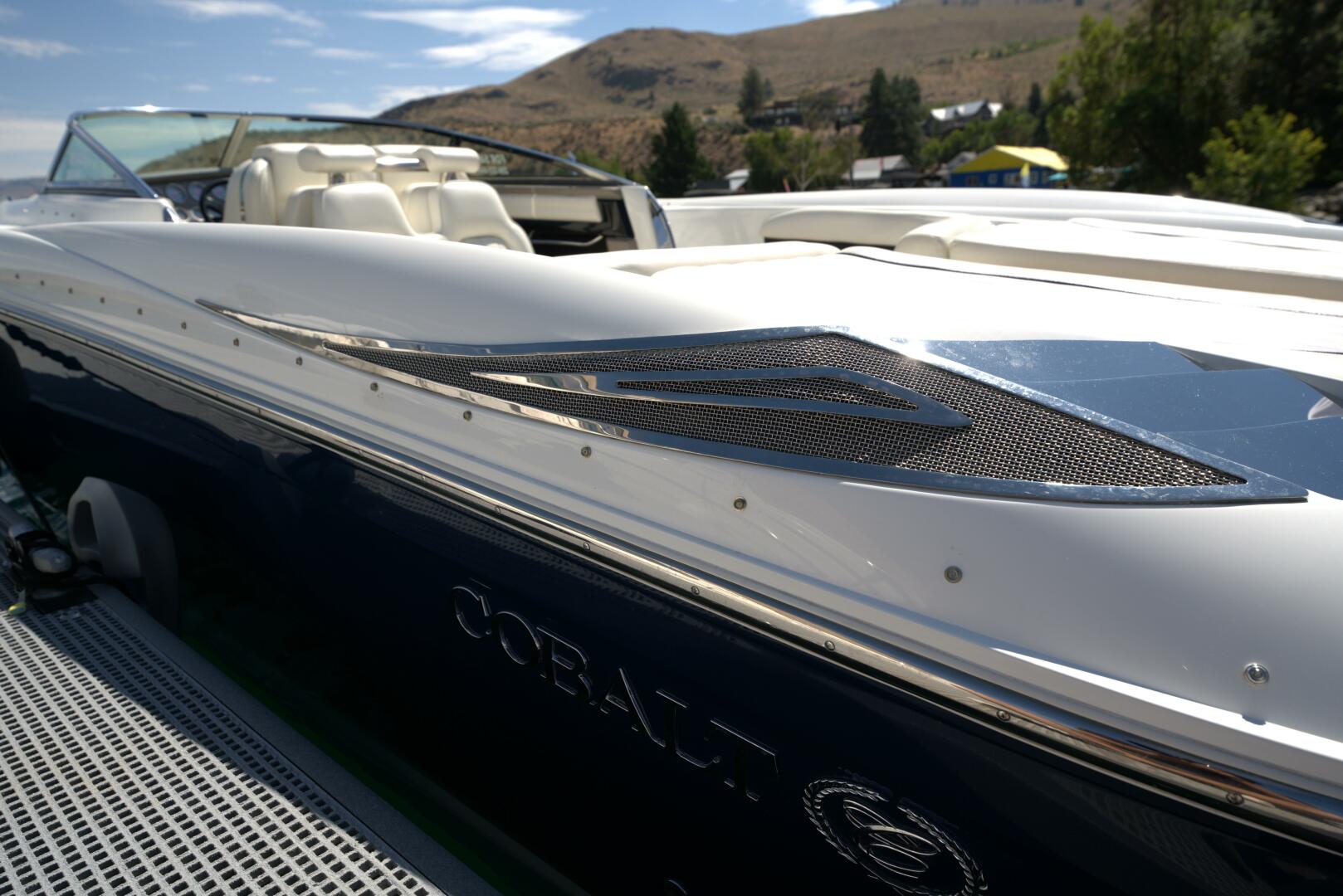 2005 Cobalt 343 - Image 91