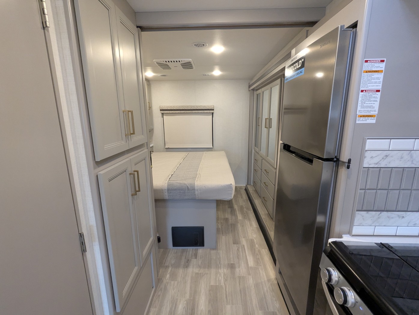 2026 Thor Motor Coach Windsport 29L - Image 24