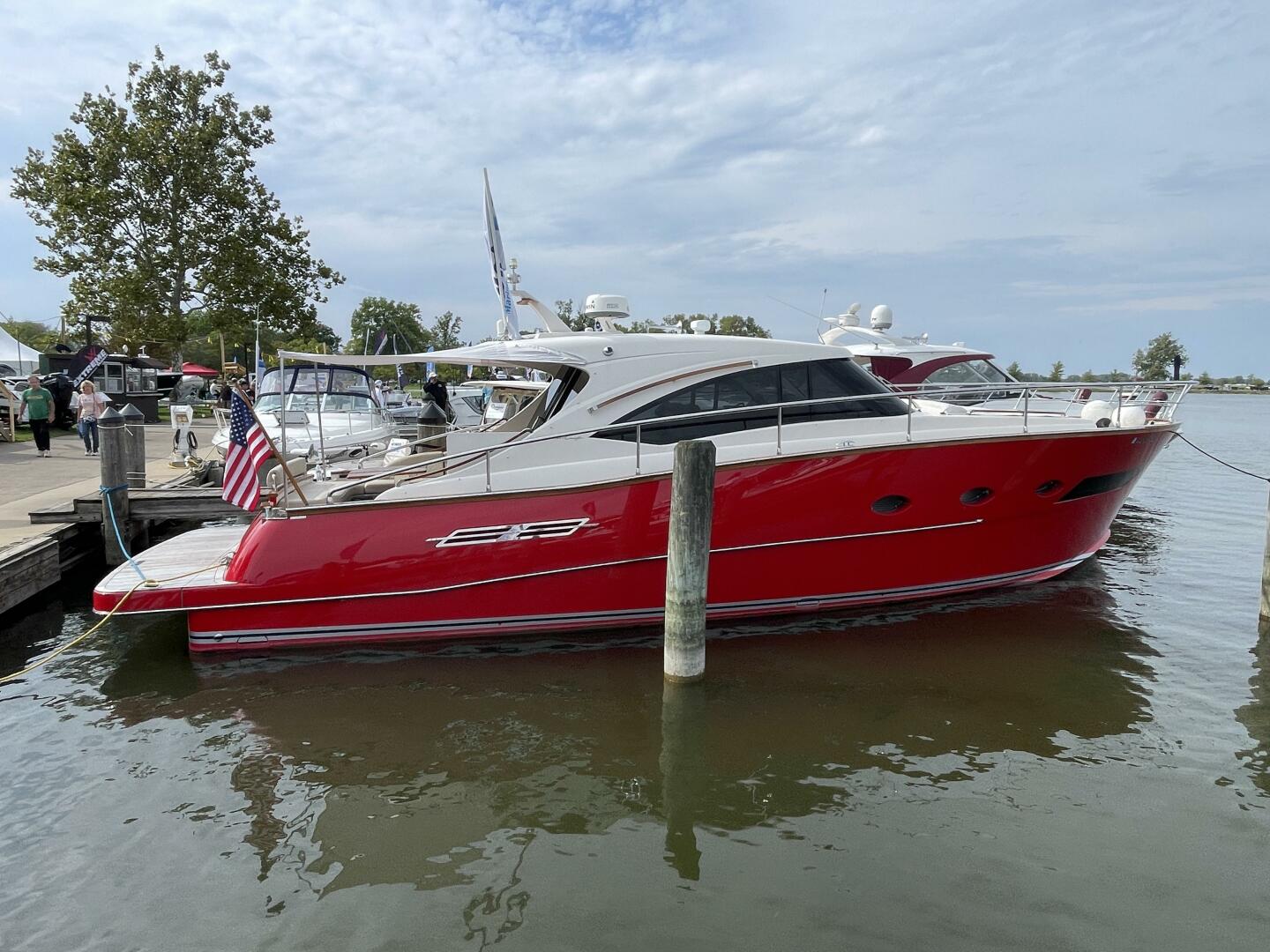2017 Chris-Craft Commander 42 - Image 2