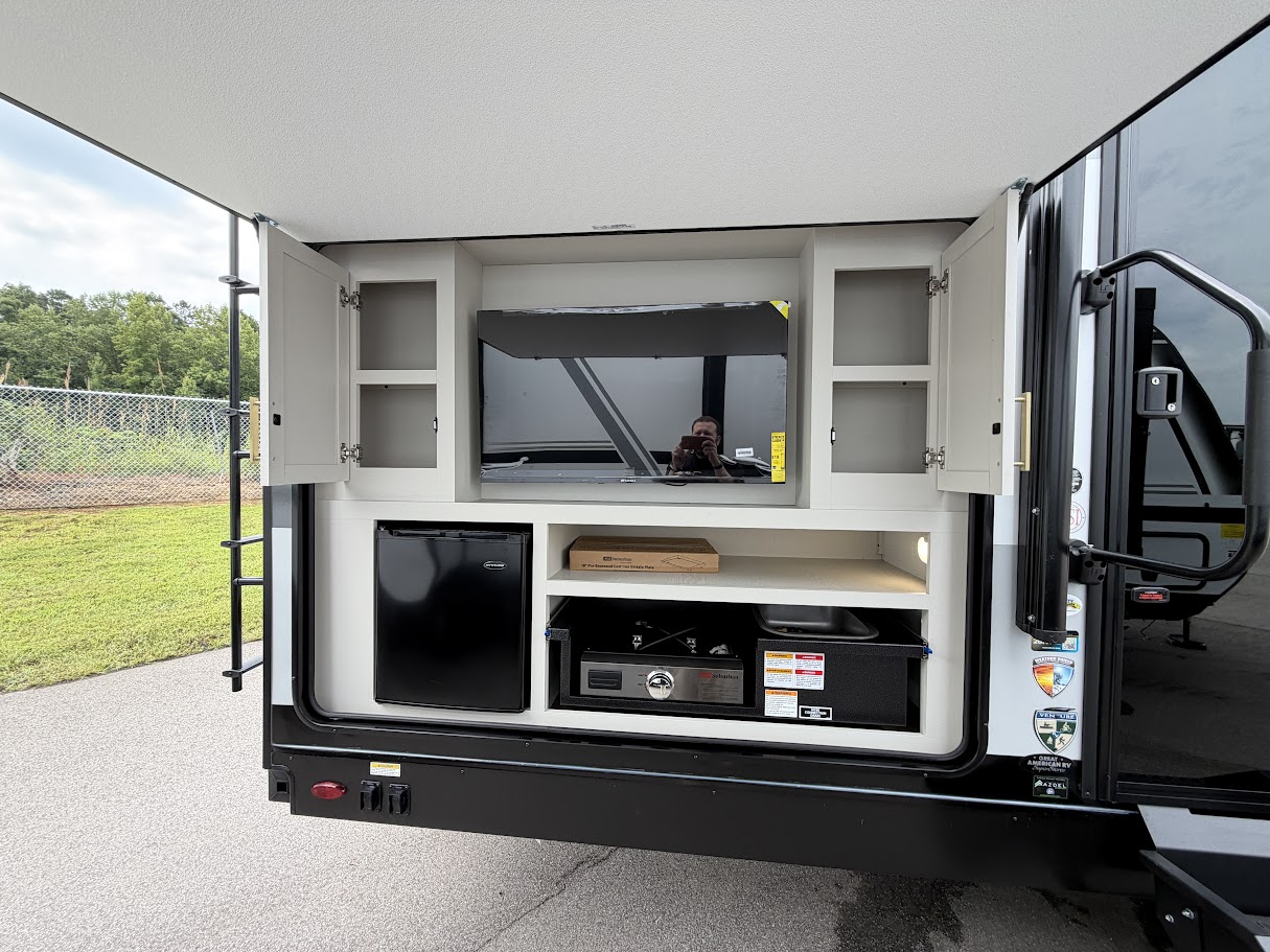 2027 VENTURE RV STRATUS 261VRB - Image 8