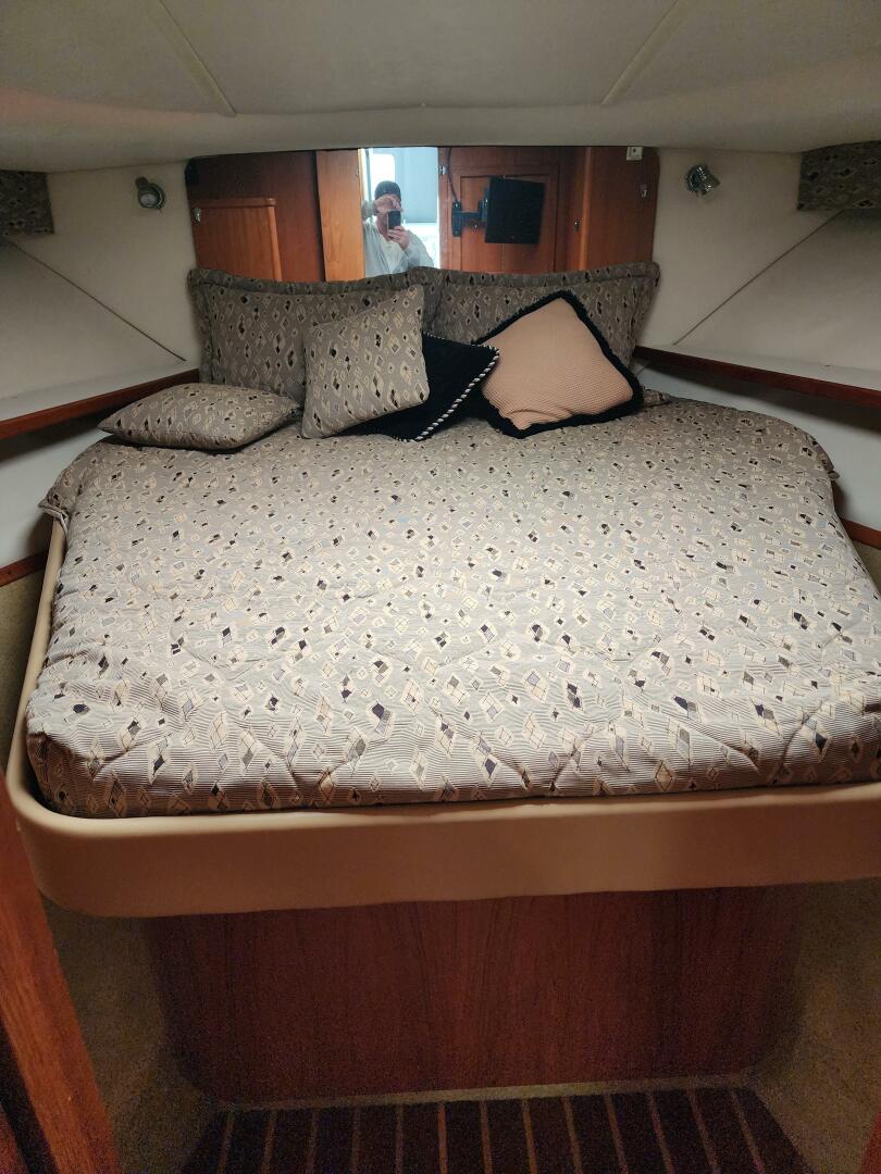 2001 Tiara Yachts 3500 Open - Image 9