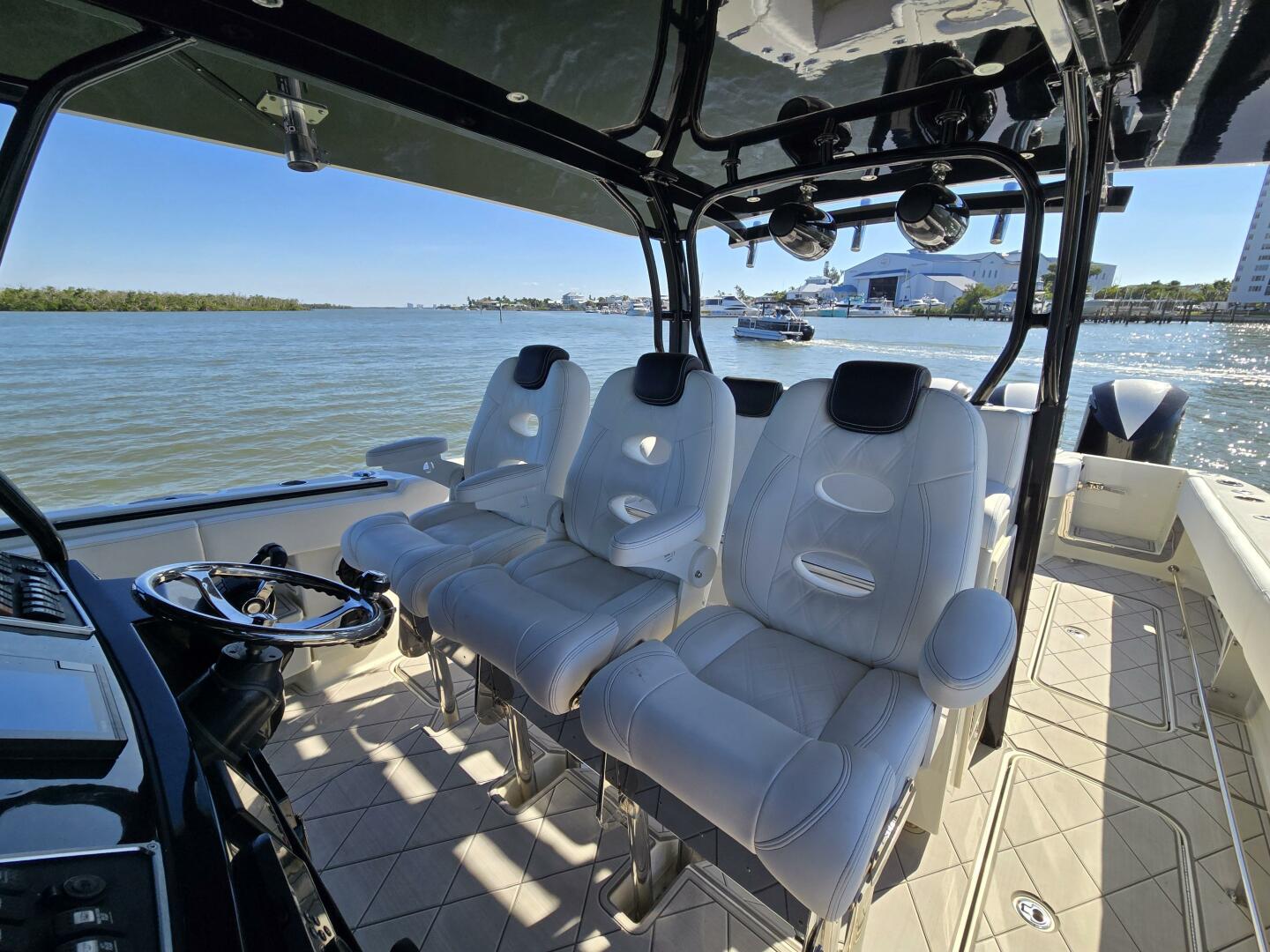 2018 HCB 42 Siesta - Image 30