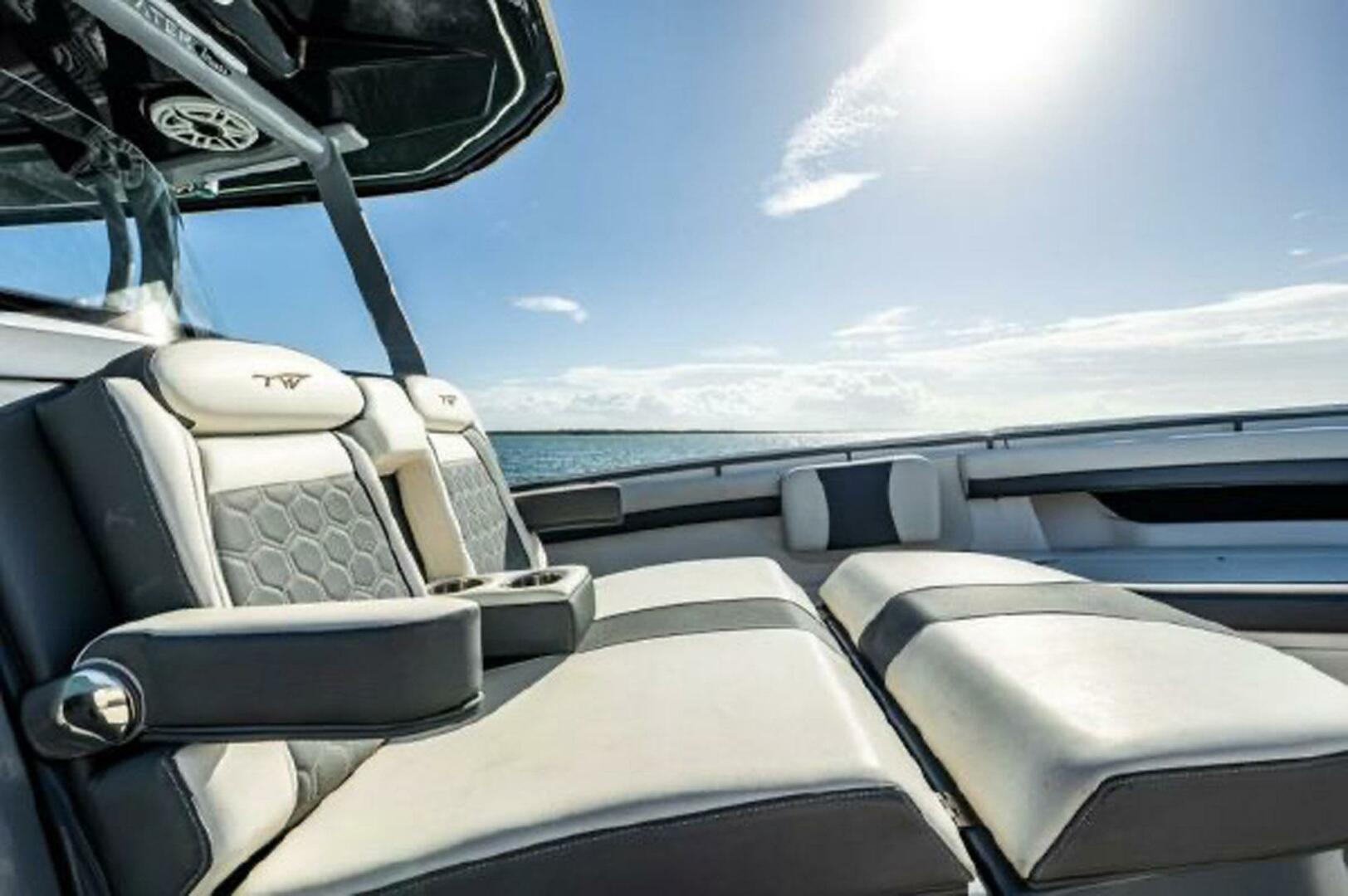 2020 Tidewater 320 CC Adventure - Image 9