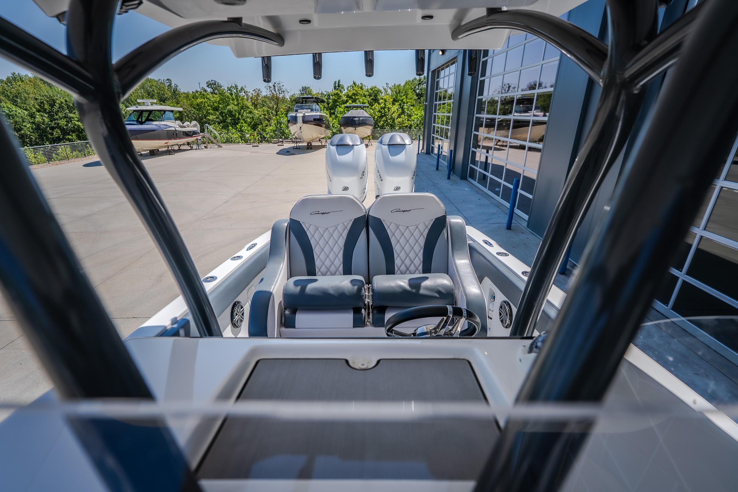 2019 Concept 36 CC - Image 38