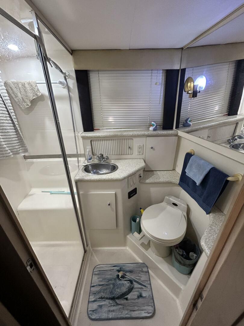 1999 Carver 40 Cockpit - Image 50
