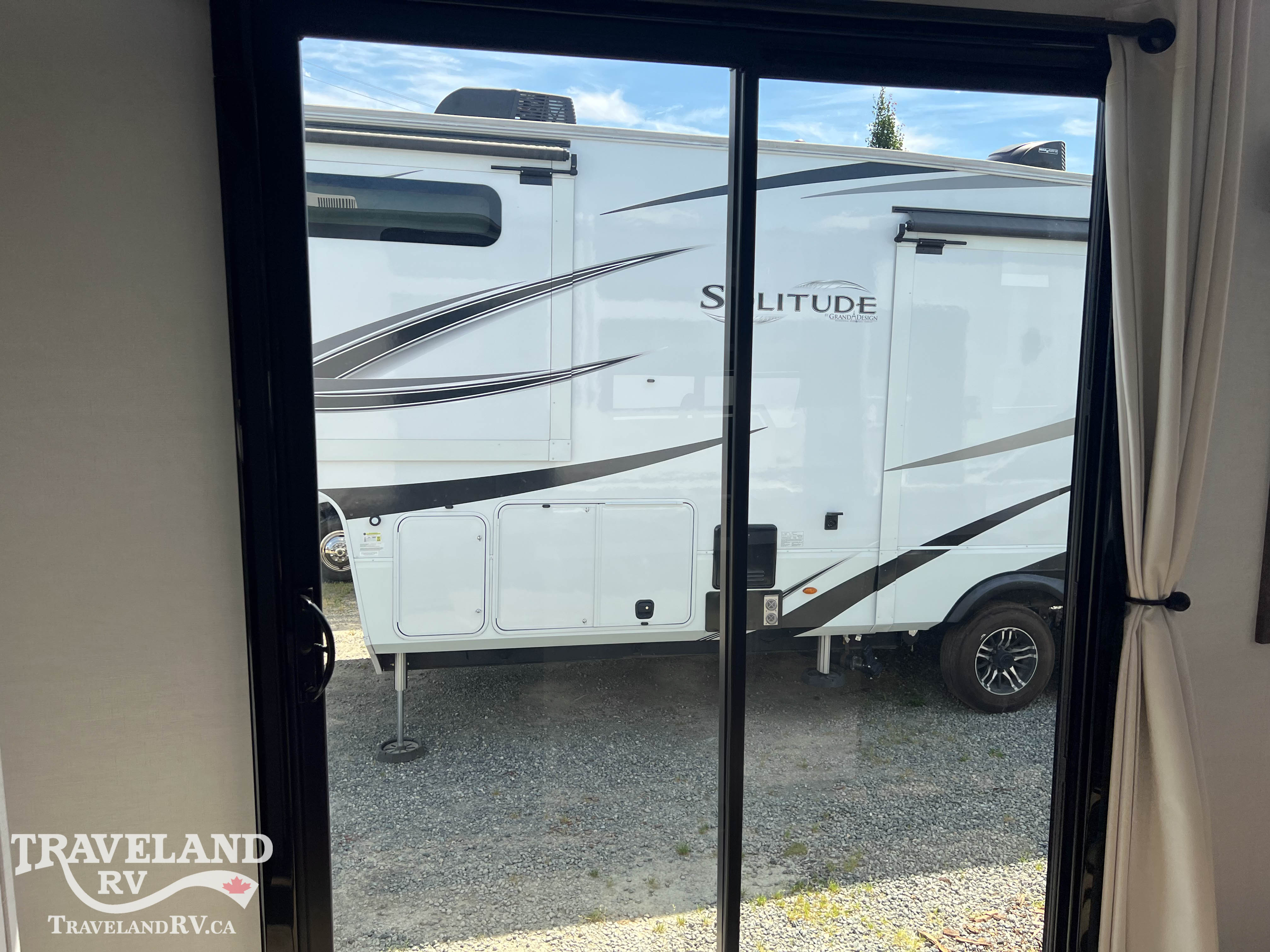 2026 Alliance RV Benchmark 44LFT - Image 26