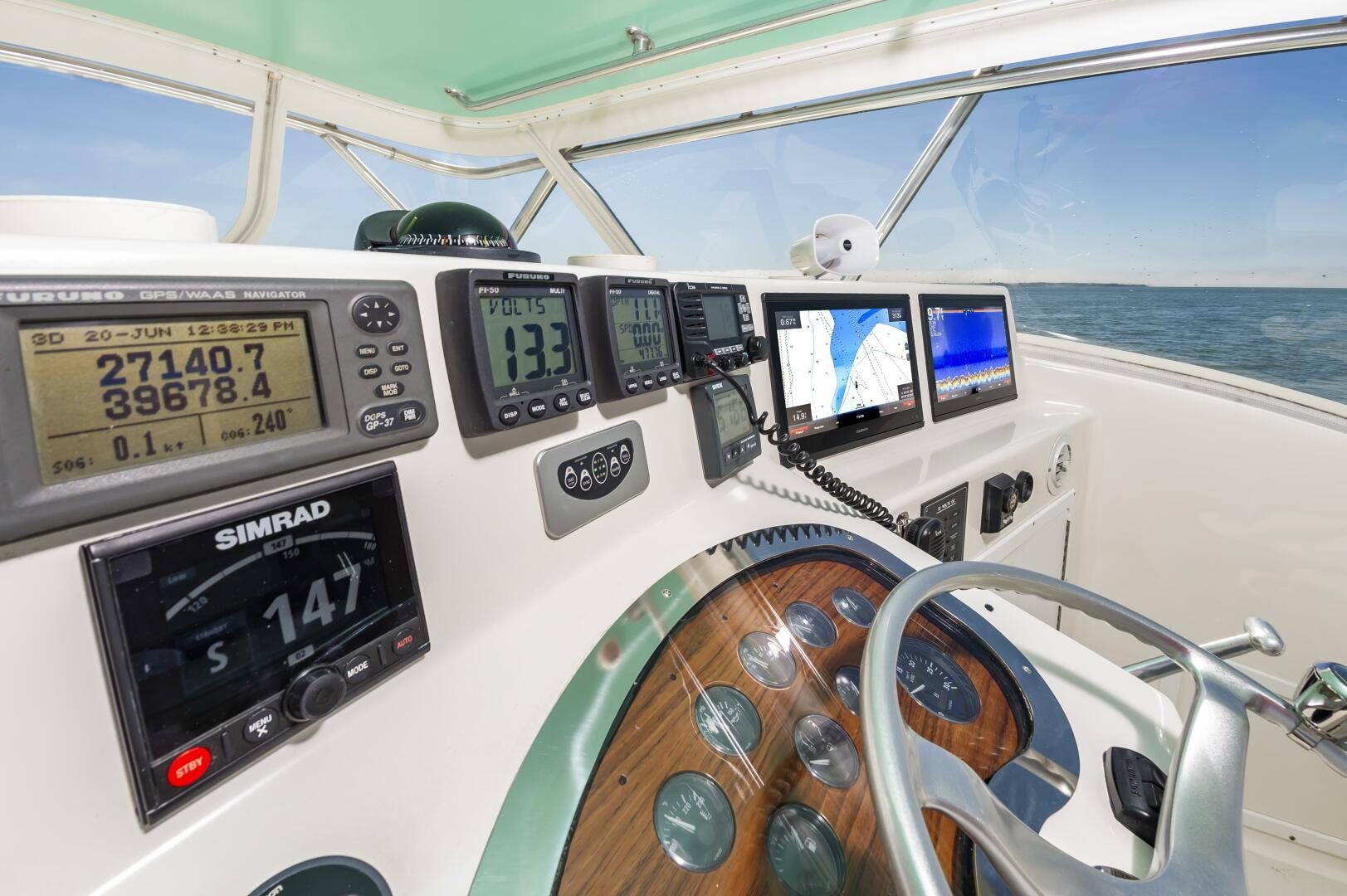 2003 Custom Carolina 40 Layton Express - Image 19