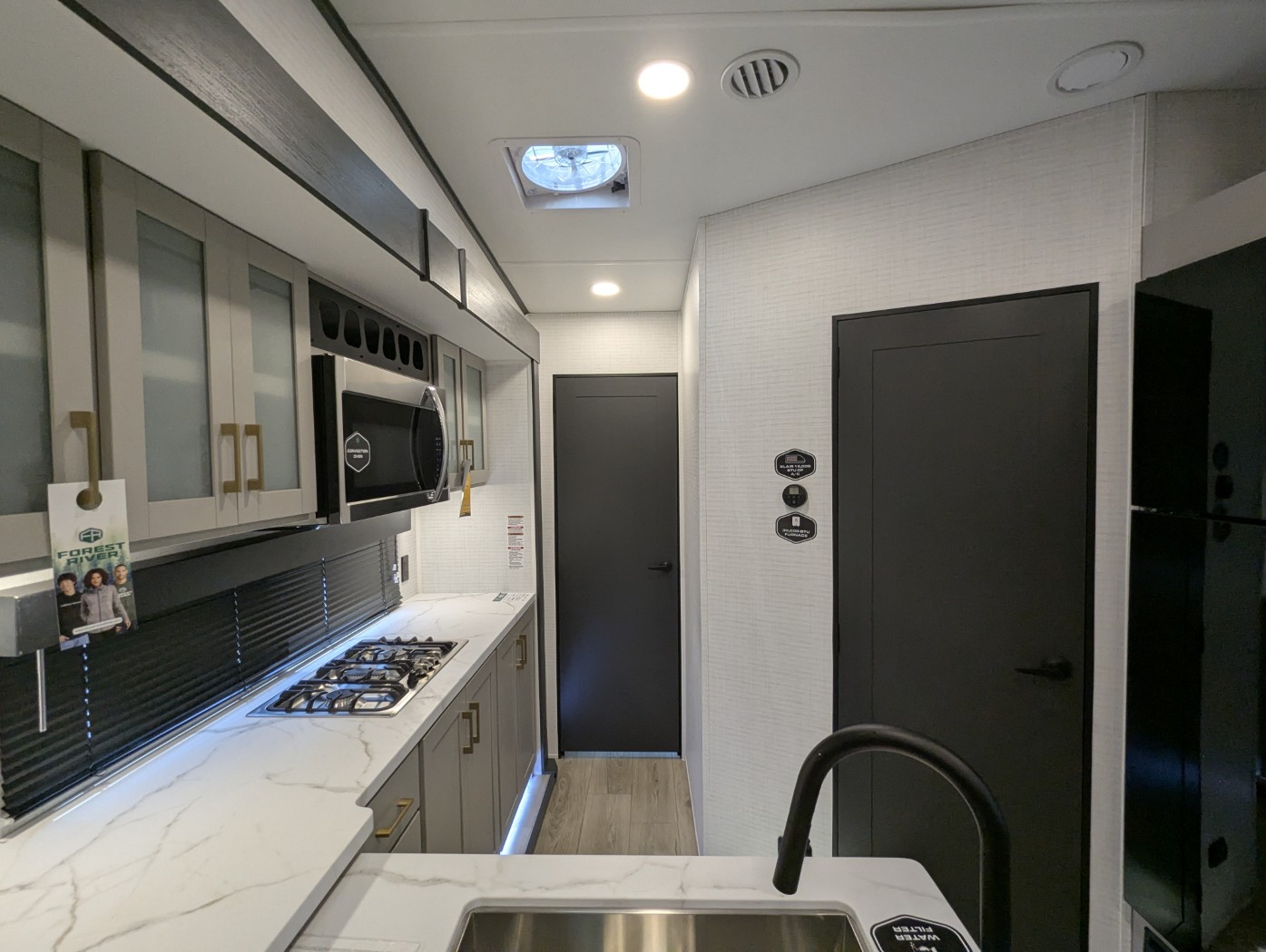 2027 Forest River Stealth 2900 - Image 12