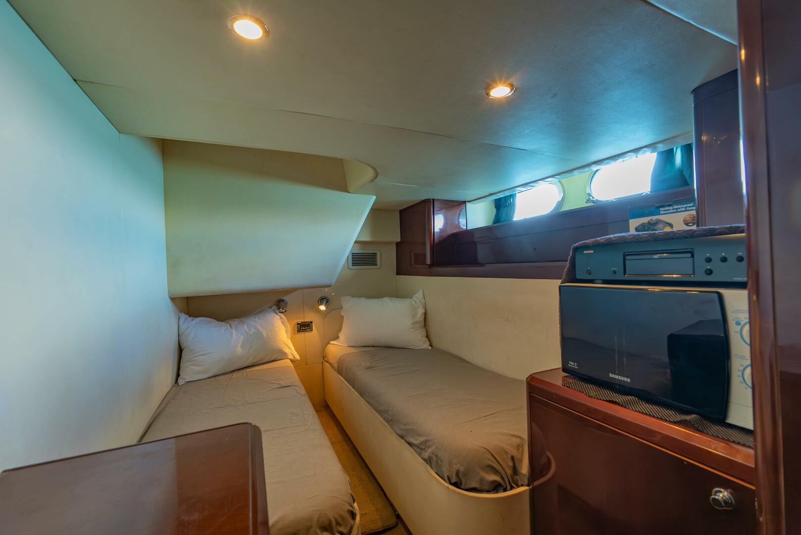 2006 Princess Yachts - Image 30
