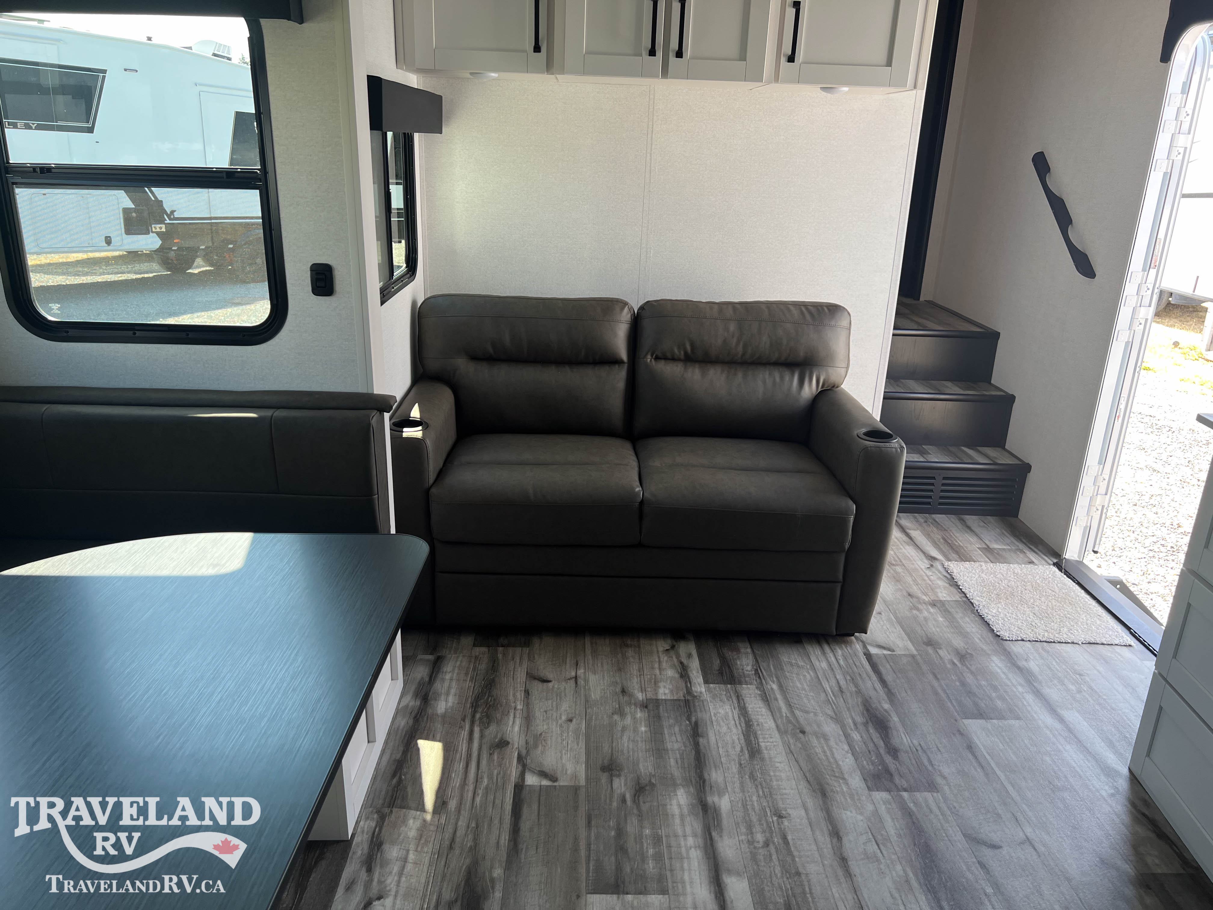 2027 Highland Ridge Roamer Light Duty 28DBSS - Image 8