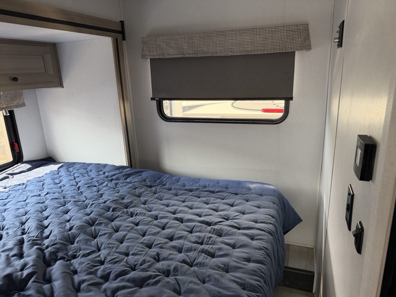 2026 Forest River Sunseeker LE 2550DSLE - Image 15