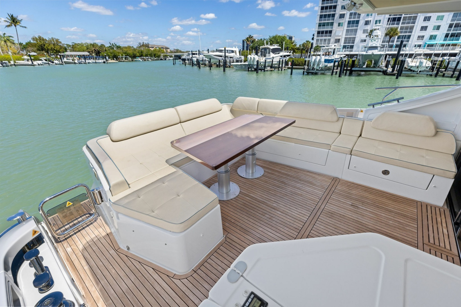2015 Azimut 55S - Image 29