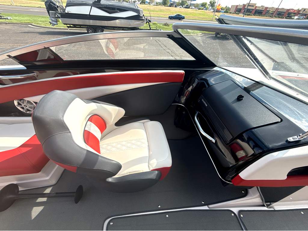 2016 Glastron GTS225 - Image 21