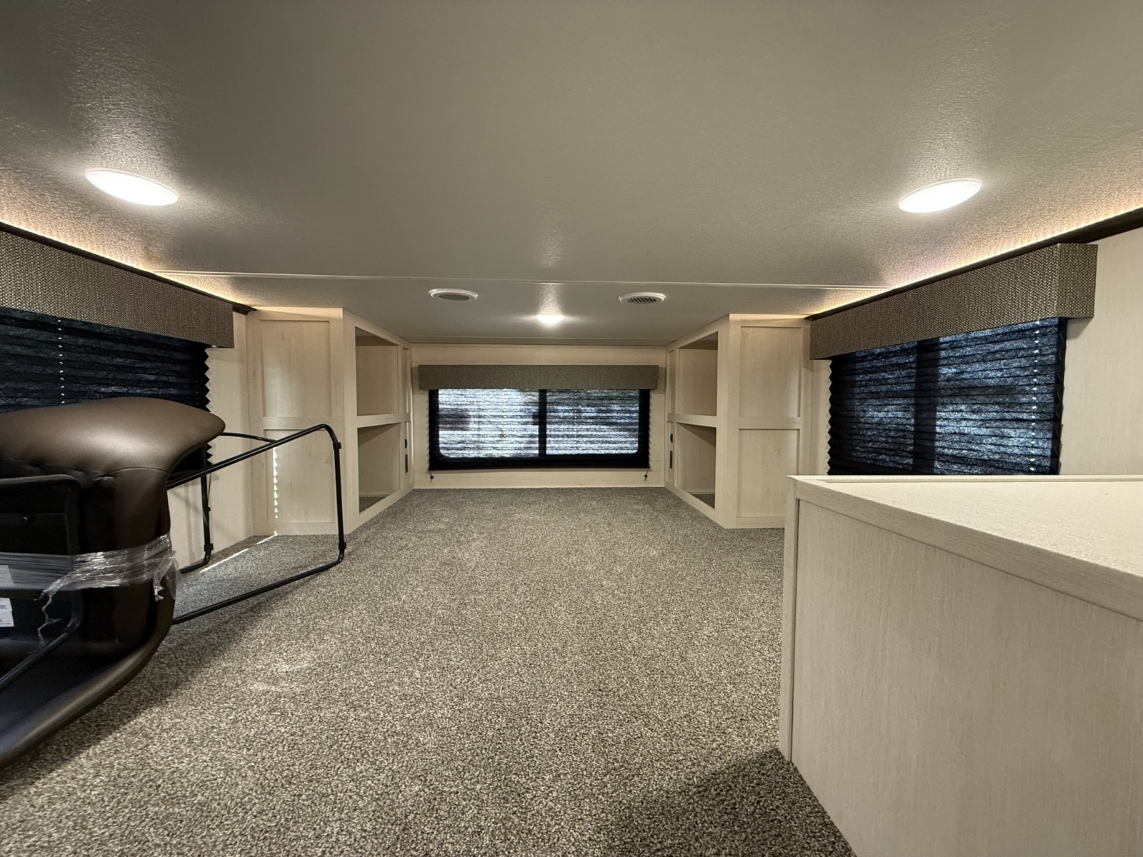 2026 Forest River Sabre 36DBB - Image 20