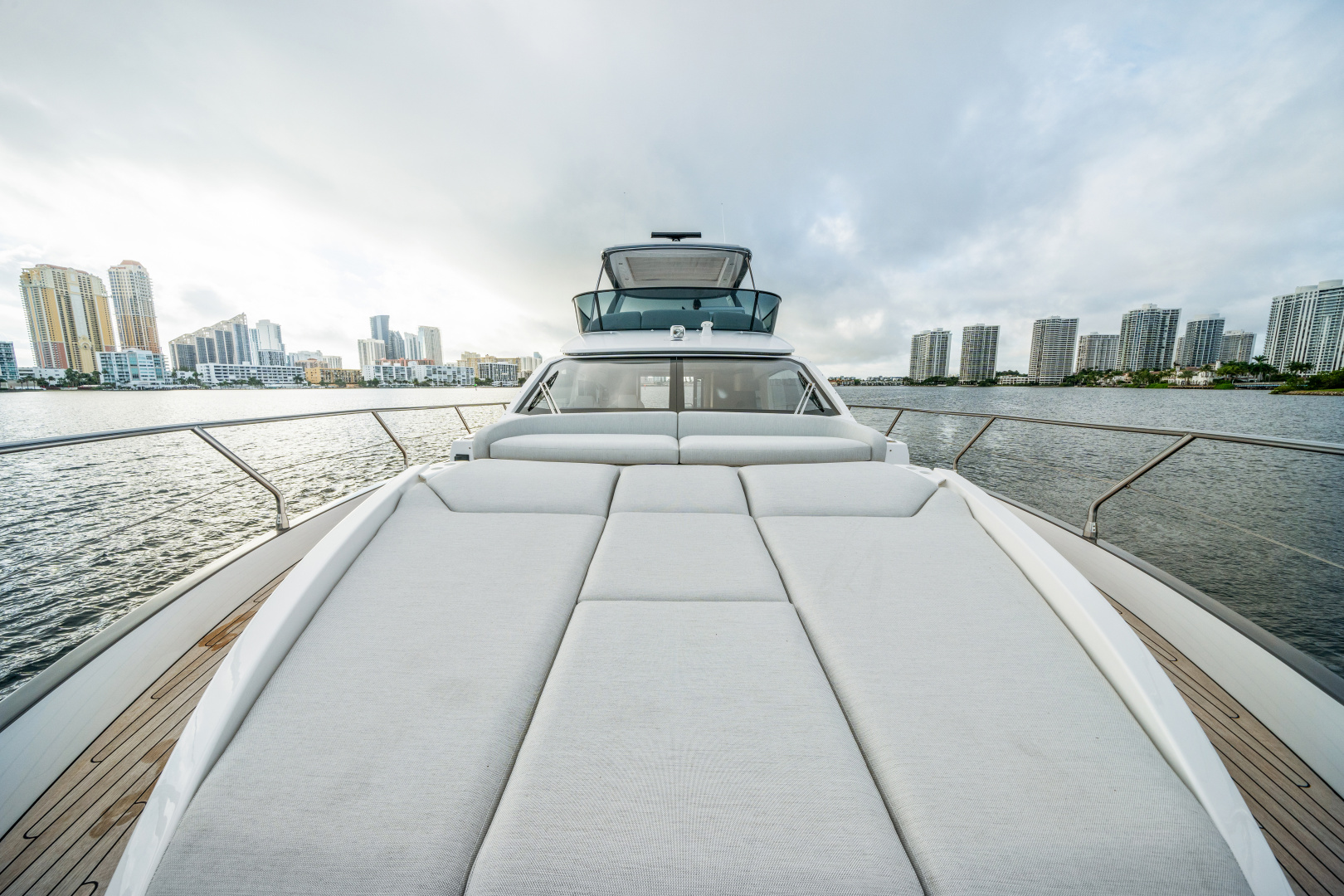 2023 Azimut 53 FLY Base - Image 45