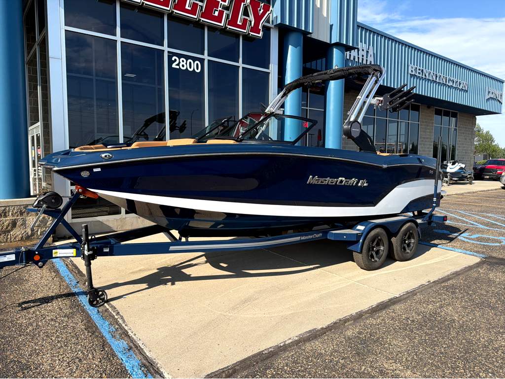 2022 MasterCraft NXT 22 - Image 2