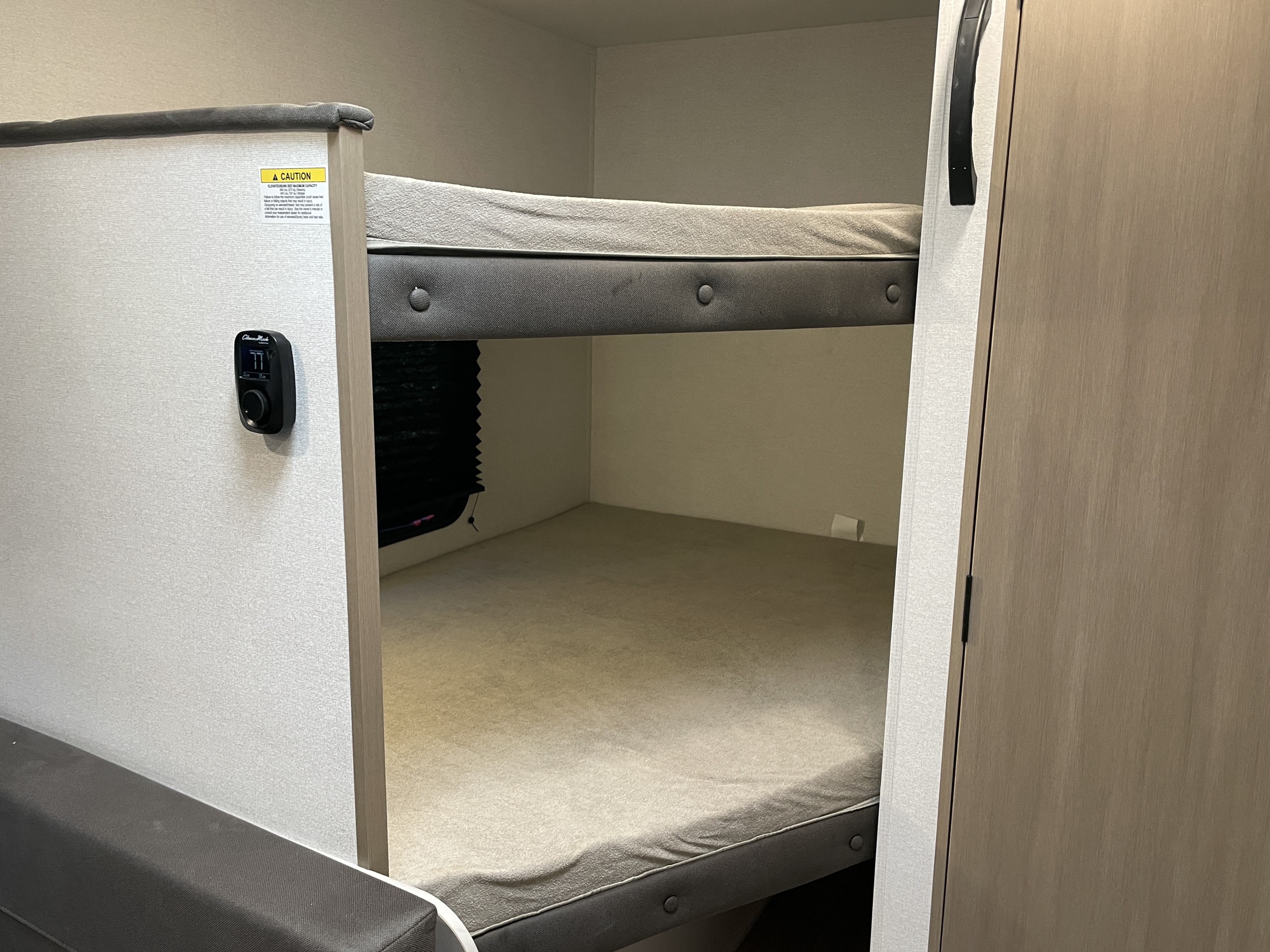 2027 Jayco Jay Flight SLX 172DB - Image 13