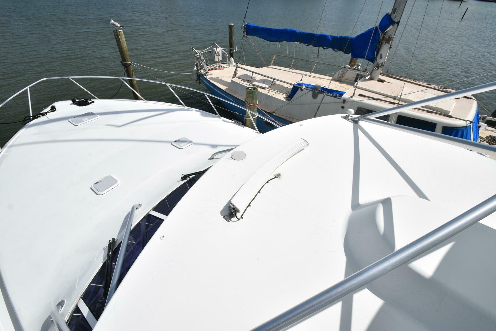 2003 Viking 45 Express - Image 43