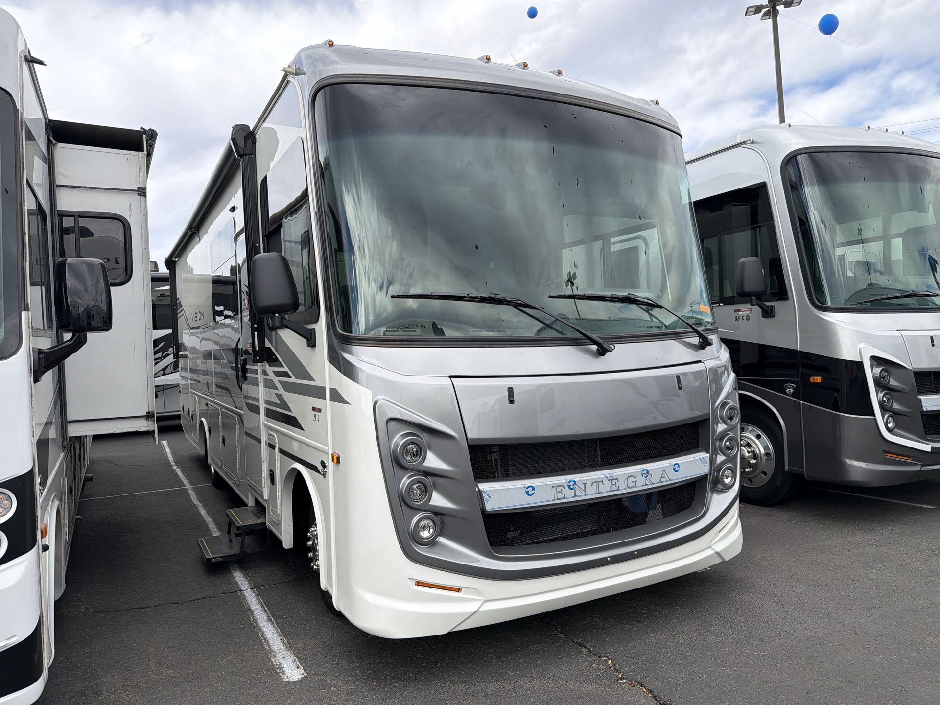 2027 Entegra Coach Vision 29S - Image 9
