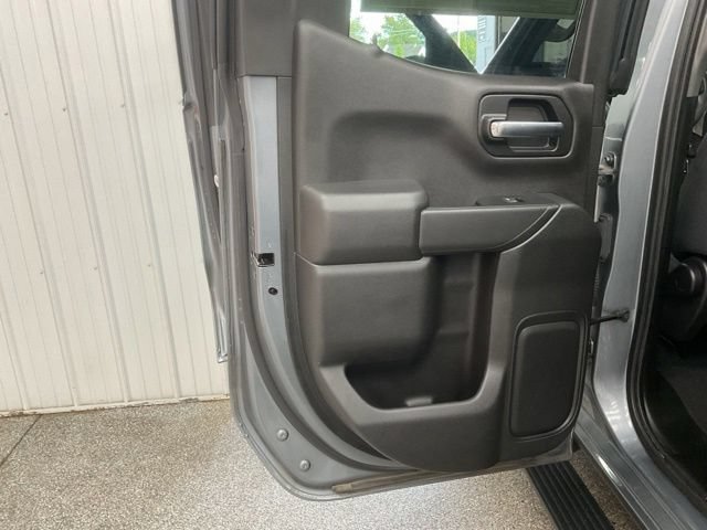 2019 Chevrolet Silverado 1500 Crew Cab LT 4WD - Image 27