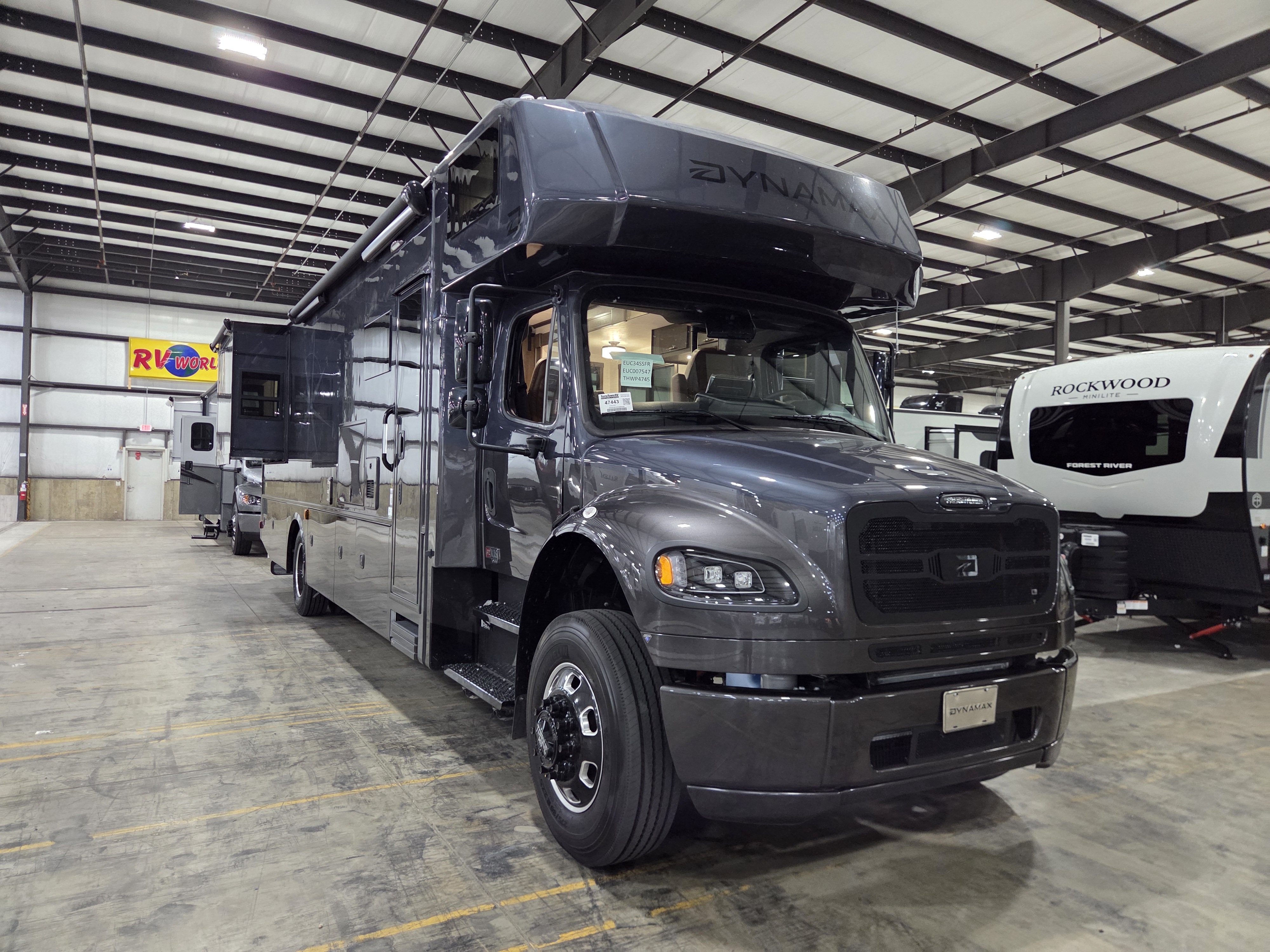 2026 Dynamax Europa 34SS - Image 1