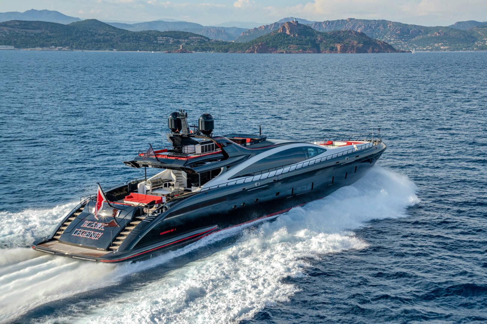 2017 Overmarine Mangusta 165 E - Image 2